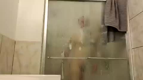 Snapshot of joel21t21868737 chatting on February 18, 2:38 am joel21t21868737 online show from February 18, 2:38 am