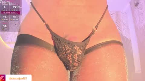 Snapshot of joel_tyler_ chatting on November 19, 10:10 pm Joel online show from November 19, 10:10 pm