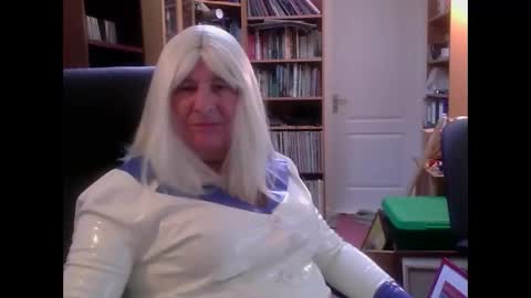 Snapshot of joelatex chatting on December 4, 9:18 am Joelatex online show from December 4, 9:18 am