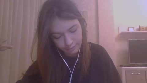 Jennifer online show from October 13, 4:18 pm