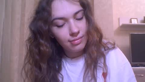 Jennifer online show from March 10, 5:51 pm