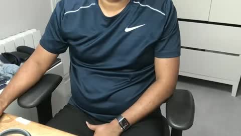 Snapshot of joeshades21 chatting on January 23, 1:24 pm joeshades21 online show from January 23, 1:24 pm