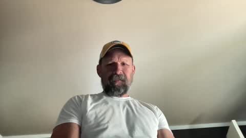Snapshot of joestros chatting on April 25, 6:27 pm joestros online show from April 25, 6:27 pm