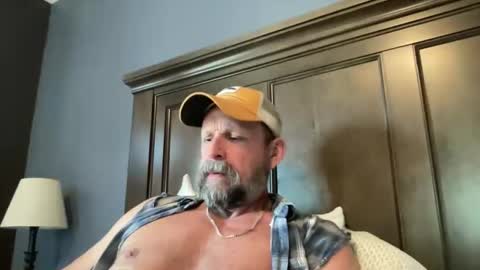 Snapshot of joestros chatting on May 7, 8:25 pm joestros online show from May 7, 8:25 pm