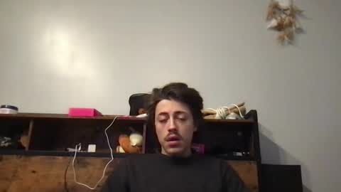 Snapshot of joey_binaa chatting on May 12, 2:47 pm joey_binaa online show from May 12, 2:47 pm