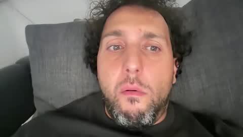 Snapshot of joeyamsterdam chatting on June 6, 1:38 pm joeyamsterdam online show from June 6, 1:38 pm