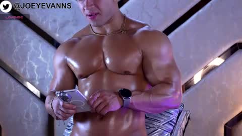 Snapshot of joeyevans chatting on September 11, 6:13 am Joey Evans Joeyevanns IGTW online show from September 11, 6:13 am