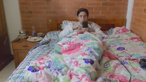 johan70nsexy online show from March 25, 8:31 am