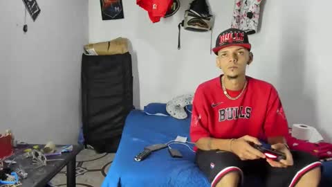 Snapshot of johan_and_antonella chatting on February 13, 10:39 pm johan_and_antonella online show from February 13, 10:39 pm