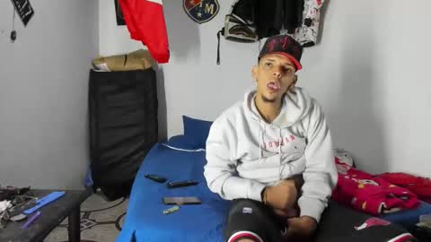 Snapshot of johan_and_antonella chatting on February 19, 2:29 am johan_and_antonella online show from February 19, 2:29 am