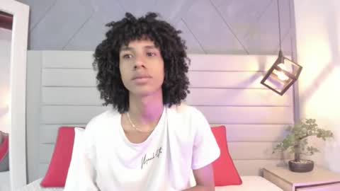 Snapshot of johan_gz_ chatting on November 11, 11:21 am Johan online show from November 11, 11:21 am