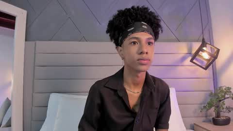 Snapshot of johan_gz_ chatting on November 14, 11:31 am Johan online show from November 14, 11:31 am