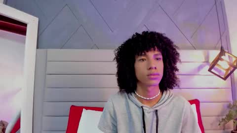 Snapshot of johan_gz_ chatting on November 15, 11:40 am Johan online show from November 15, 11:40 am