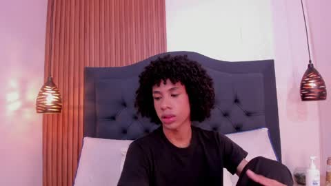 Johan  online show from April 16, 12:39 pm