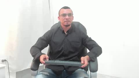 Snapshot of johan_miller1 chatting on November 8, 4:23 am johan online show from November 8, 4:23 am