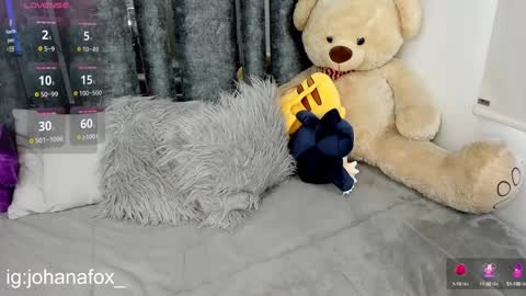 johana fox online show from December 18, 8:25 pm