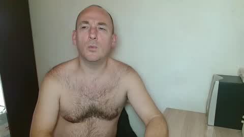 Snapshot of johanbarker chatting on December 2, 11:15 am Johan online show from December 2, 11:15 am