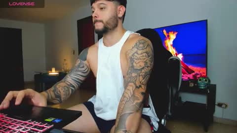 Snapshot of johatsu chatting on October 28, 12:25 am King - online show from October 28, 12:25 am