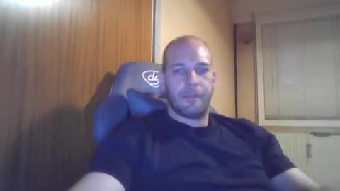 john1212124 online show from September 24, 10:57 pm