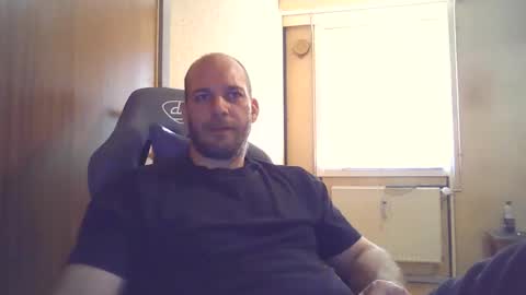 john1212124 online show from September 28, 7:25 am