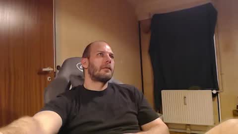 john1212124 online show from October 6, 3:04 am