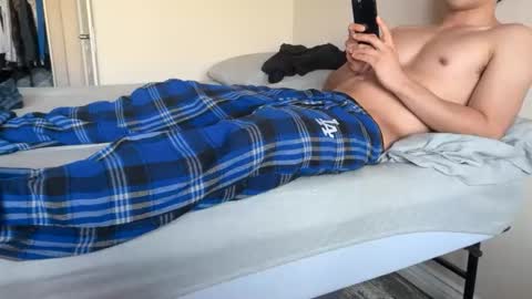 john17incherx3 online show from April 4, 12:09 am