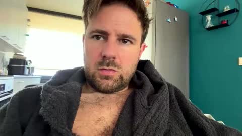 john281985 online show from April 19, 8:24 am