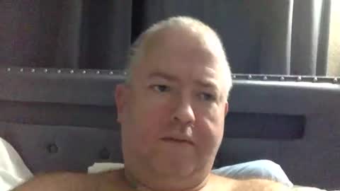 john2984292928 online show from October 26, 4:46 pm
