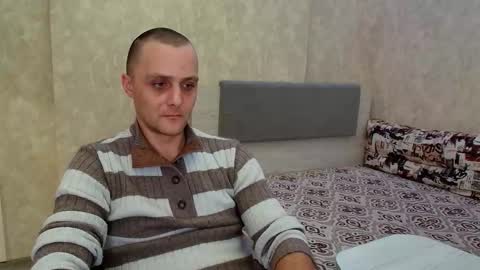 Snapshot of john_3019 chatting on January 31, 9:35 pm John online show from January 31, 9:35 pm