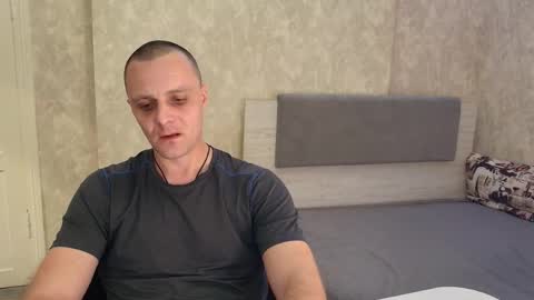 John online show from April 4, 8:06 pm