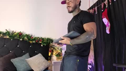 John  online show from November 13, 12:59 pm