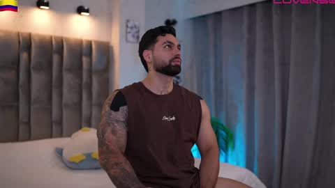 john online show from April 17, 11:08 pm