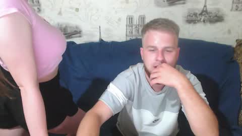 john_lily online show from June 18, 11:31 pm