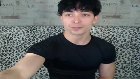 john_vibe online show from April 27, 7:45 pm