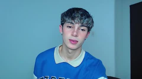 John Vichenso online show from November 25, 10:32 pm