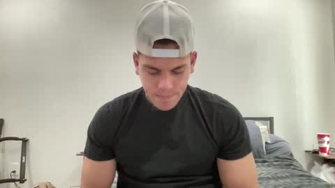 Snapshot of johnafterdark chatting on December 17, 7:37 pm JAXX online show from December 17, 7:37 pm