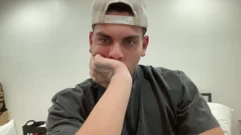 Snapshot of johnafterdark chatting on January 8, 2:14 am JAXX online show from January 8, 2:14 am