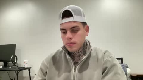 Snapshot of johnafterdark chatting on January 17, 2:08 am JAXX online show from January 17, 2:08 am