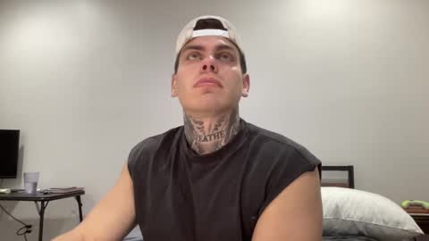 Snapshot of johnafterdark chatting on January 26, 4:41 am JAXX online show from January 26, 4:41 am