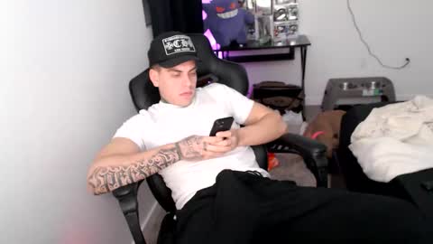 Snapshot of johnafterdark chatting on March 4, 6:08 am JAXX online show from March 4, 6:08 am