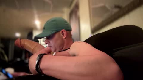 bisexual King  online show from January 12, 10:20 am