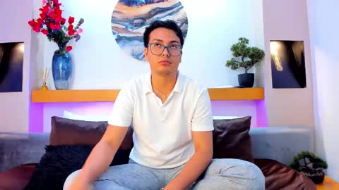 Snapshot of johnbelrose chatting on November 7, 7:58 pm johnbelrose online show from November 7, 7:58 pm