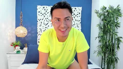 Snapshot of johnbelrose chatting on November 16, 11:05 am johnbelrose online show from November 16, 11:05 am