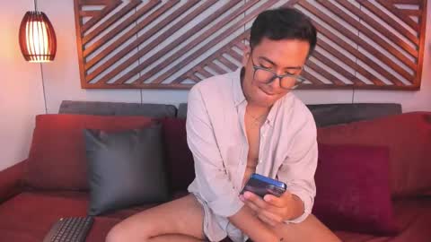 Snapshot of johnbelrose chatting on December 17, 8:04 pm johnbelrose online show from December 17, 8:04 pm