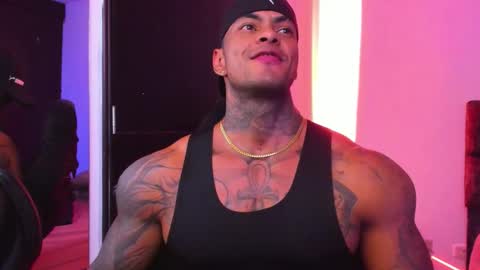 Snapshot of johnbelt_ chatting on October 27, 9:19 pm john belt online show from October 27, 9:19 pm