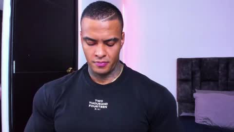 Snapshot of johnbelt_ chatting on November 25, 8:42 pm john belt online show from November 25, 8:42 pm