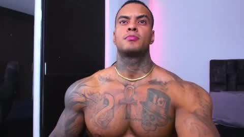 Snapshot of johnbelt_ chatting on December 1, 7:41 pm john belt online show from December 1, 7:41 pm