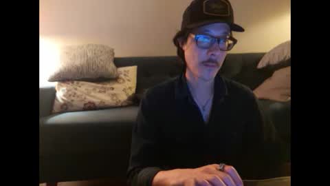 Johnee online show from October 4, 8:45 am