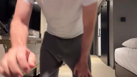 J online show from October 24, 10:55 am