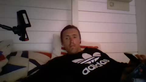 Snapshot of johngiaver3 chatting on May 11, 12:55 pm johngiaver3 online show from May 11, 12:55 pm